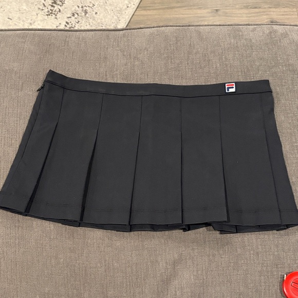 FILA x HAILEY BIEBER Pleated Mini Skirt - Size 6 - NWT!! women’s skirts dress - Picture 2 of 9